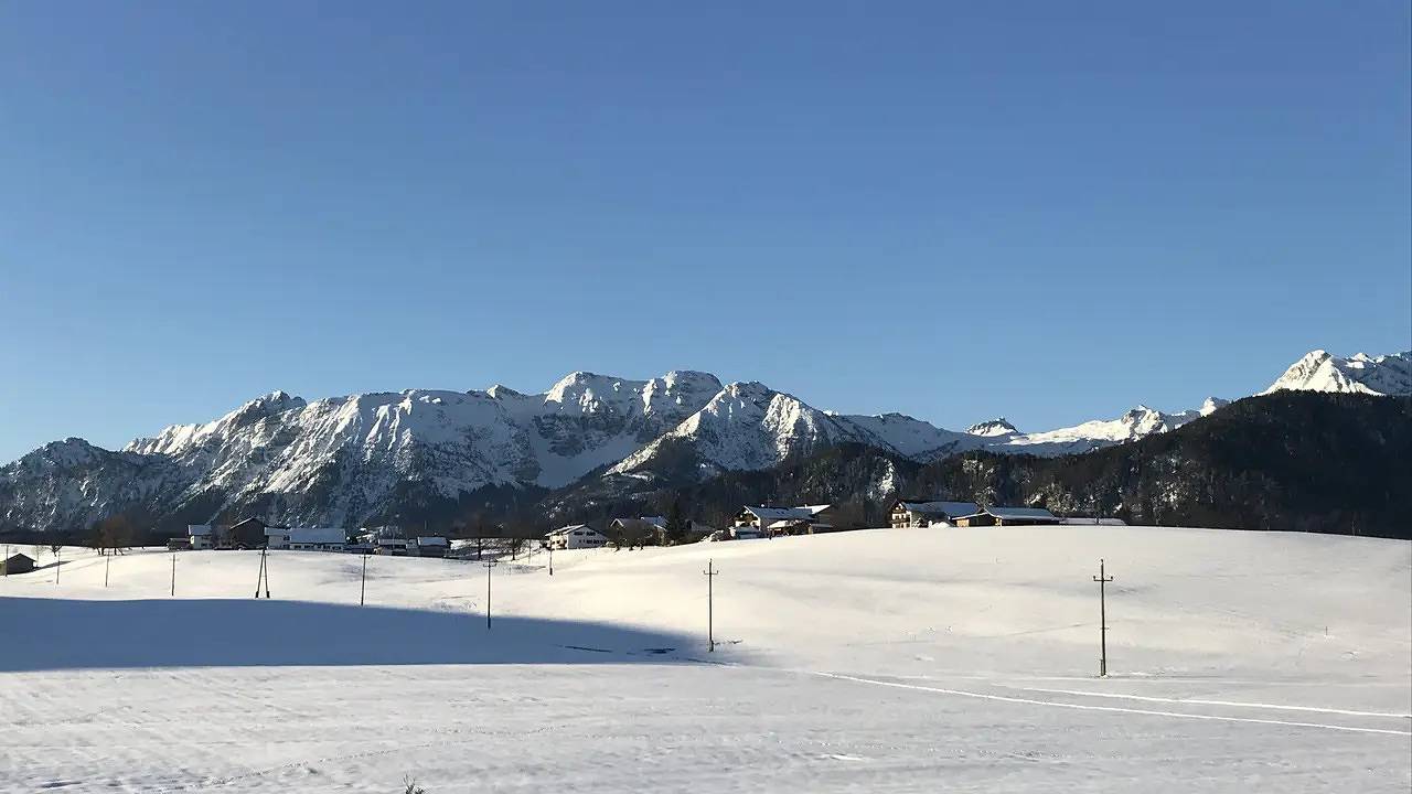 Geheel vakantieappartement, Vakantieappartement voor 2 personen met terras in Hopferau, Zwaben (Bayern)