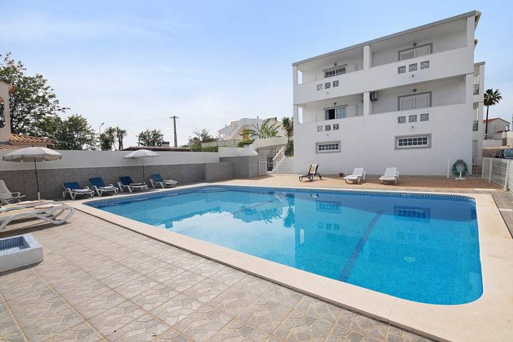 Holiday rental for 4 people, with Balcony and Garden in Olhos de Água
