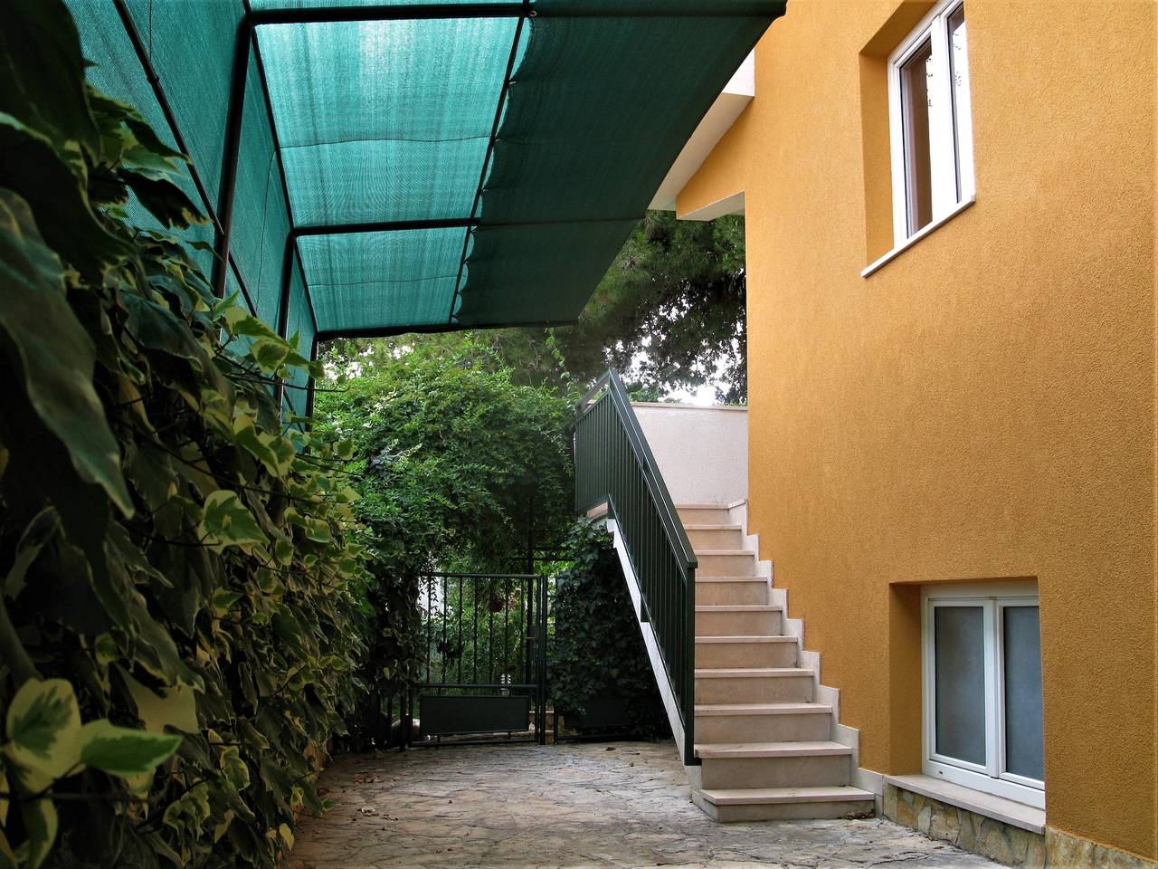 Ganze Wohnung, 1-Zimmer-Ferienwohnung mit Balkon Okrug Gornji, Ciovo A-22139-d in Okrug Gornji, Ciovo