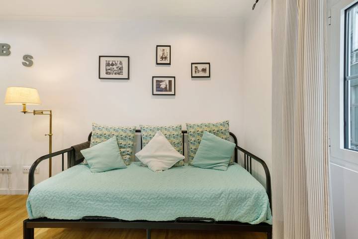 Entire apartment, Apartment 'Beco Do Sapato' with Wi-Fi and Air Conditioning in São Vicente de Fora, São Vicente (Lisbon)