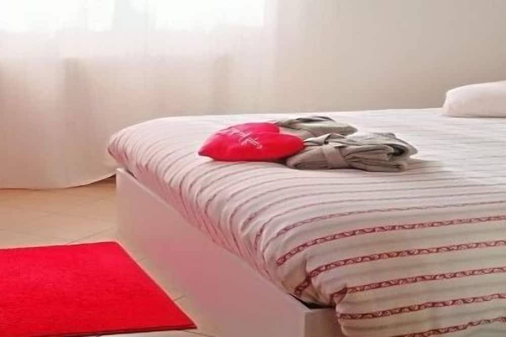 Bernina Express Apartment cozy home w / Jacuzzi in Tirano (stadt), Tirano