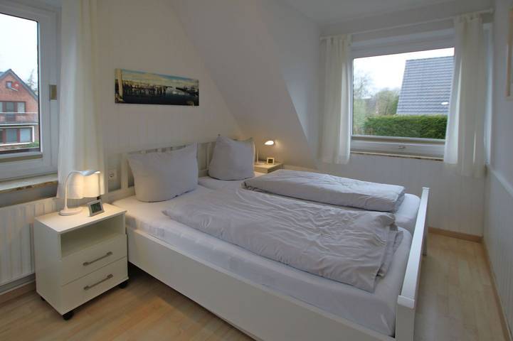 Ganze Wohnung, Ferienwohnung mit 2- Zimmern auf ca. 42m² im 1. Og in Wyk auf Föhr (Stadt), Wyk auf Föhr