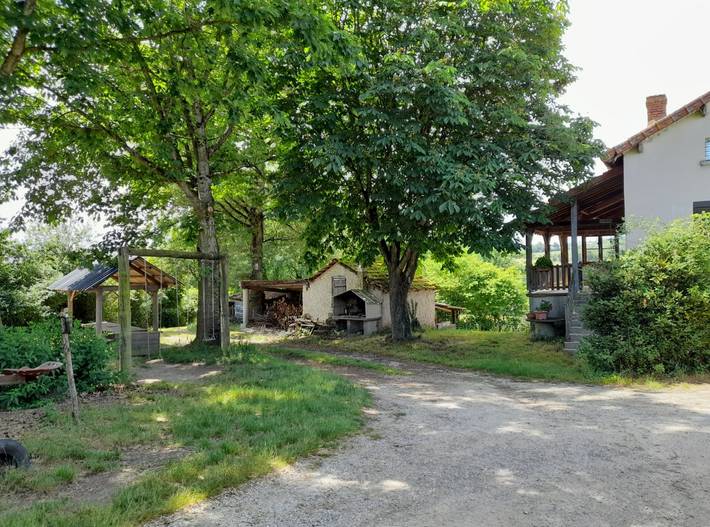 Gîte pour 8 personnes, avec jardin à La Fouillade - 2