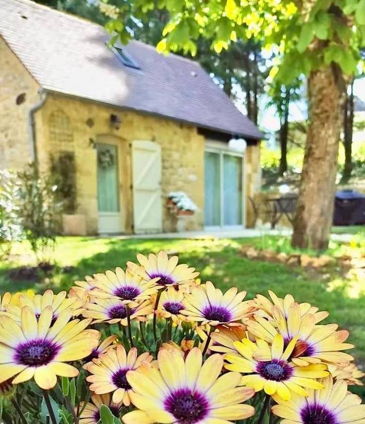 Location de vacances pour 2 personnes, avec jardin à Payrignac