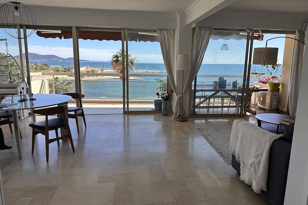 Entire apartment, Appartement vue mer in Provence
