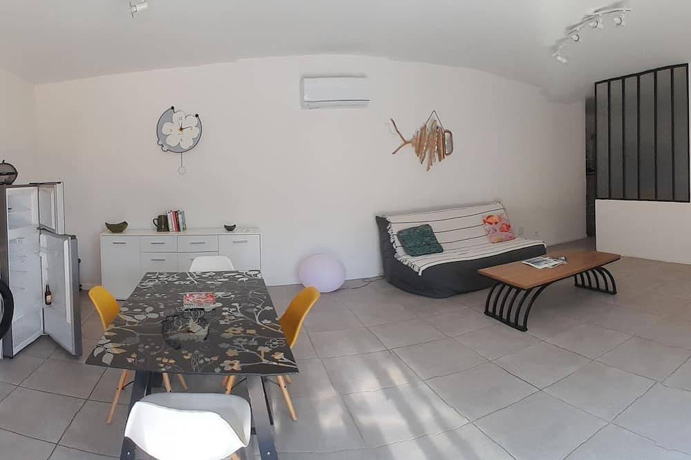Appartement entier, Chez Angel in Néoules, Côte méditerranéenne (France)