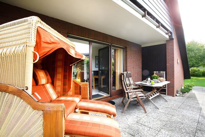 Ferienhaus Britschock 4 Sterne-eingezäunter Garten, ruhige Lage, Strandnähe, Sauna, Kamin, 5 Pers. in Friedrichskoog-Spitze, Friedrichskoog