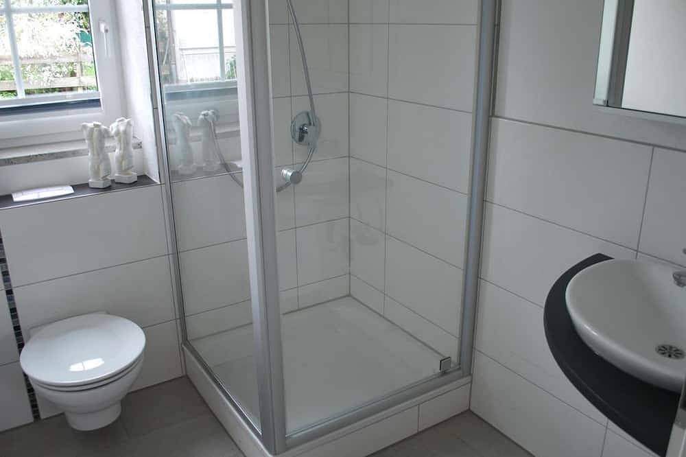 Ganze Wohnung, Ruheoase am Forggensee - Bieber - Appartement/Fewo, Dusche, Wc, 1 Schlafraum in Rieden, Bayerisch Schwaben