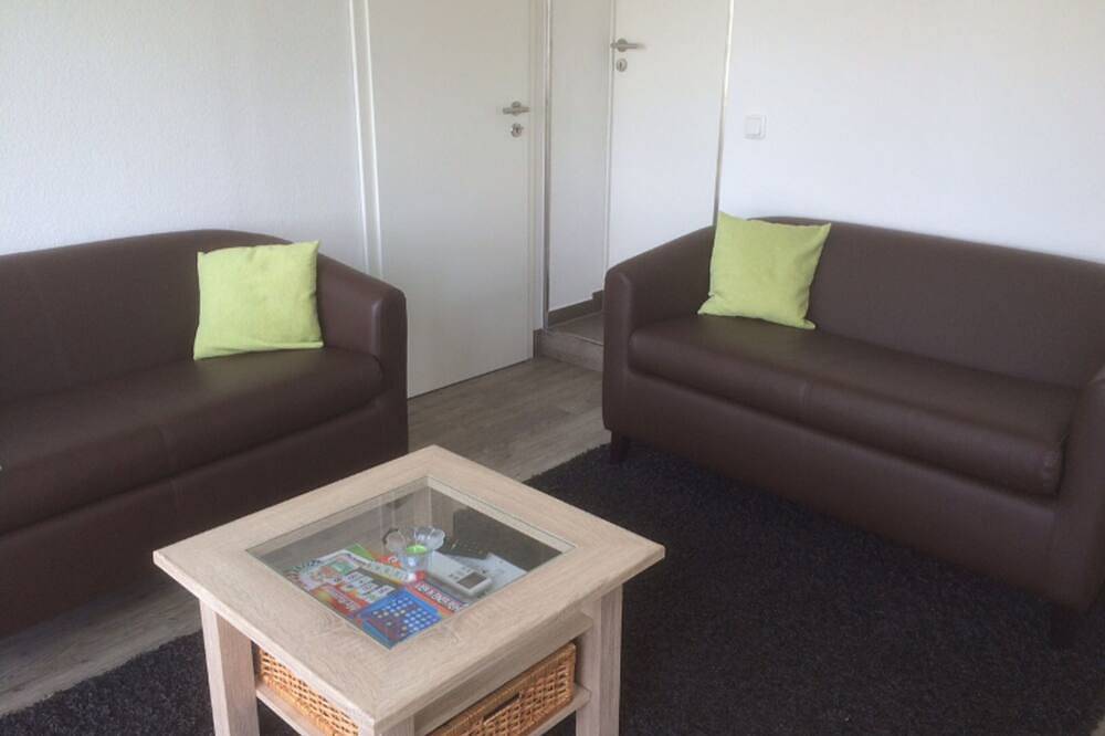 Ganze Wohnung, Ferienhaus Am Großen Priepertsee - Ferienhaus direkt am Wasser in Priepert, Mecklenburg-Strelitz