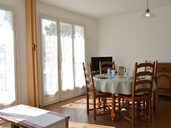 Gîte pour 5 personnes, avec terrasse dans Plage des Pins - 3