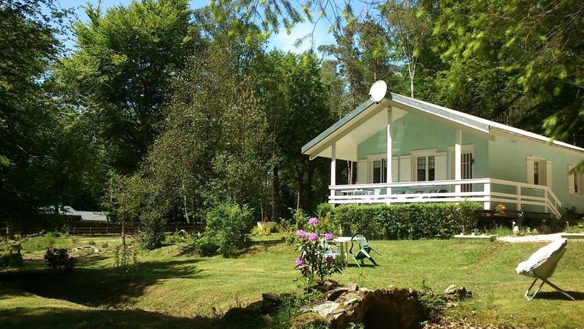 Location de vacances pour 4 personnes, avec Terrasse et Jardin à Champeau-en-Morvan