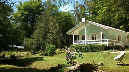 Gîte pour 4 personnes, avec jardin à Champeau-en-Morvan