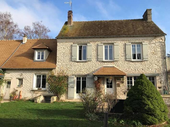 Location de vacances pour 8 personnes, avec terrasse dans Bueil