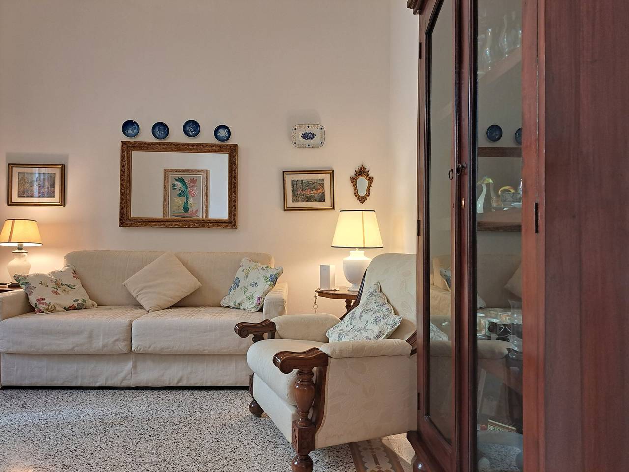 Ganze Wohnung, Apartment 'Seba House' mit privater Dachterrasse, Wlan und Klimaanlage in La Spezia (By), La Spezia