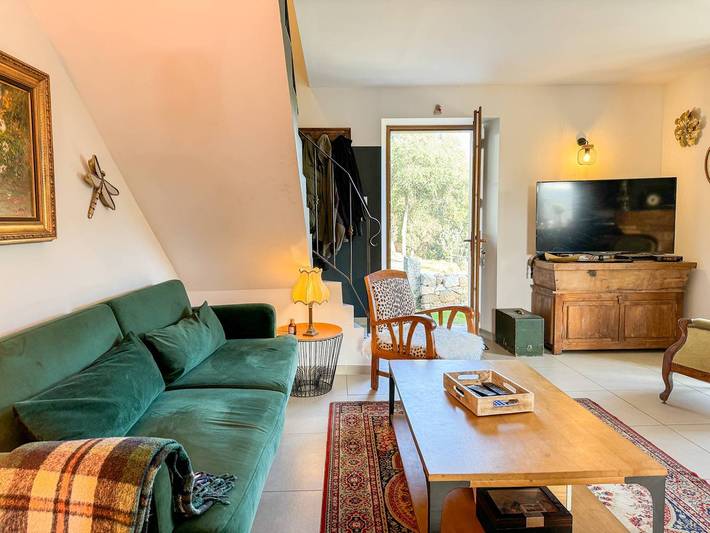 Gîte pour 4 personnes, avec piscine ainsi que vue et terrasse à Sartène - 3