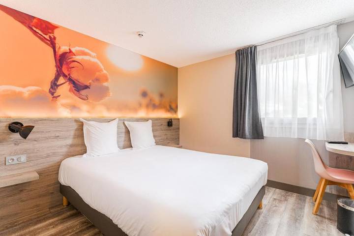 Hôtel pour 2 personnes, avec terrasse à Chambray-lès-Tours - 2