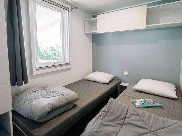 Flower Camping Saint Lambert - Mobilhome 6 personnes - Confort - Tv in Millau, Parc naturel régional des Grands Causses