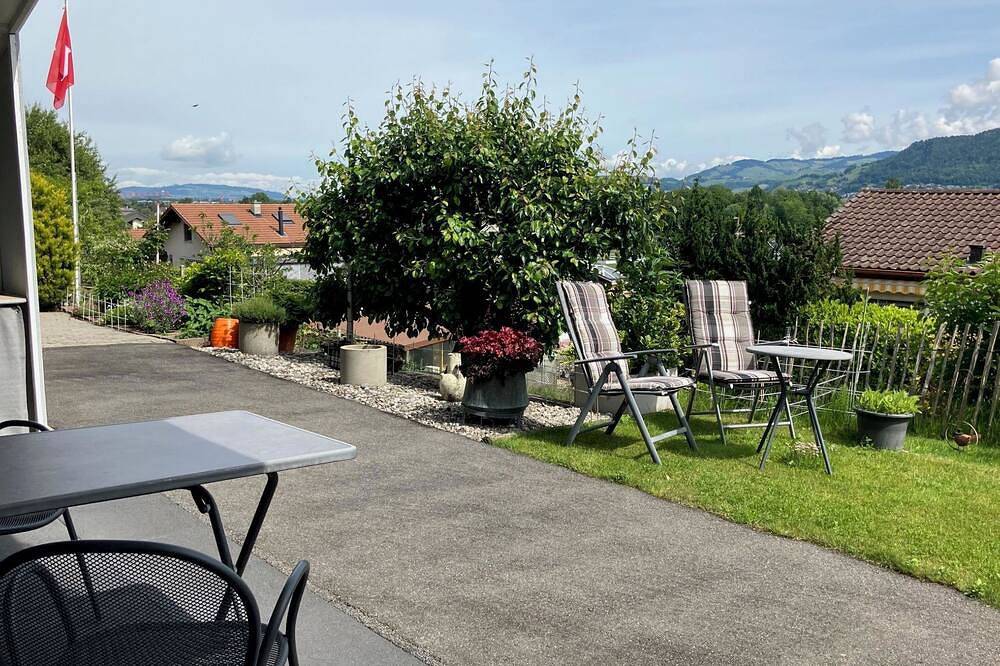 Ganze Wohnung, Gästezimmer Rose Appartement/Fewo Appartement/Fewo in Thun, Thunersee