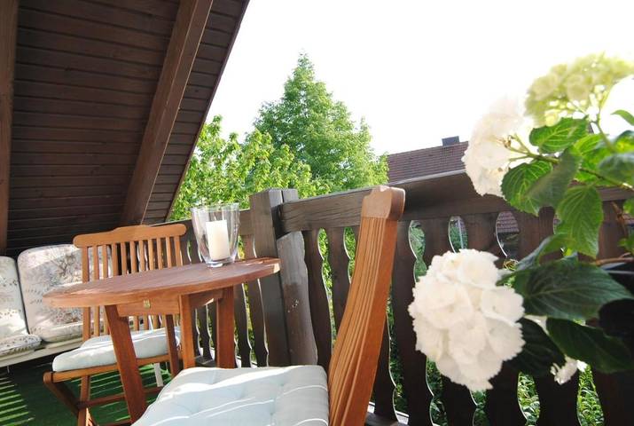 Ferienwohnung für 3 Personen, mit Balkon und Terrasse sowie Ausblick in Bad Windsheim - 2