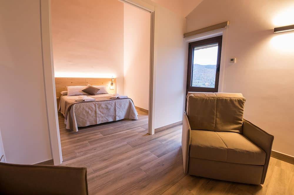 Cabaña Con Vistas A La Montaña En Los Pirineos in San Juan de las Abadesas, Pirineo Catalan
