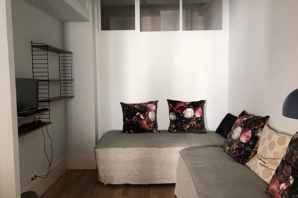Appartement entier, Très bel appartement calme ,balcon au cœur du centre historique . in Besançon, Doubs