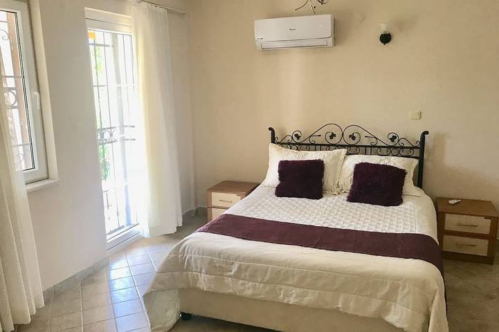 Villa Yakamoz - Villa di lusso a 4 letti, piscina privata, Wi-Fi, TV nel Regno Unito a Calis Beach in Fethiye, Egeo Turco
