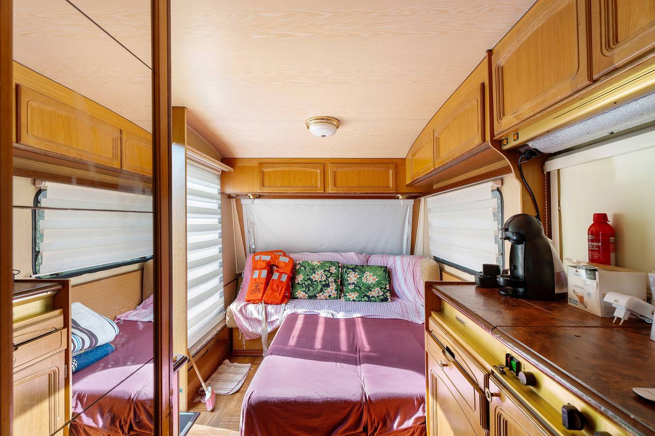 Appartamento intero, Appartamento 'Spiaggia Pascolo - 300 mq di giardino' con vista lago, piscina privata e Wi-Fi in Gozzano, Lago d'Orta