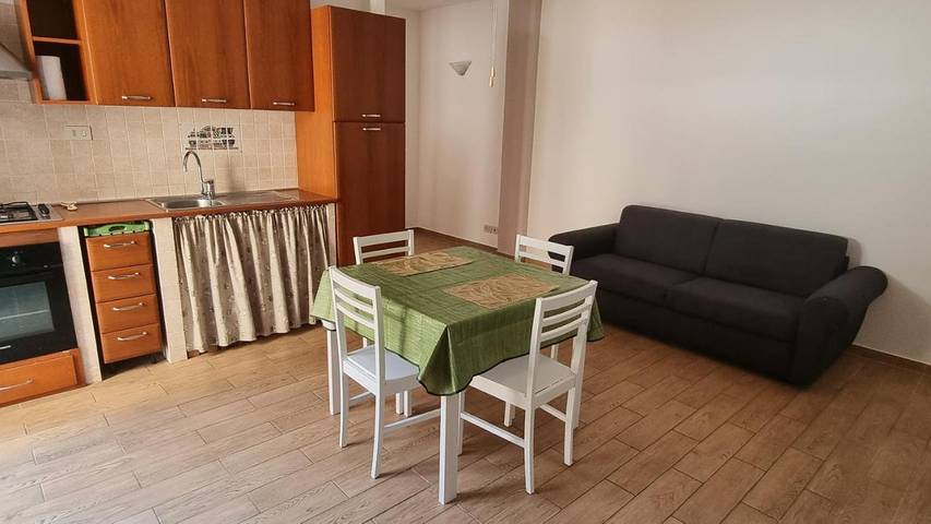 Appartamento per 4 persone, con Giardino a Cerveteri