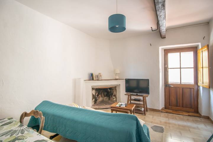 Apartamento entero, Apartamento en casa típica, vistas al mar y Wi-Fi in Olmeto, Distrito de Sartène