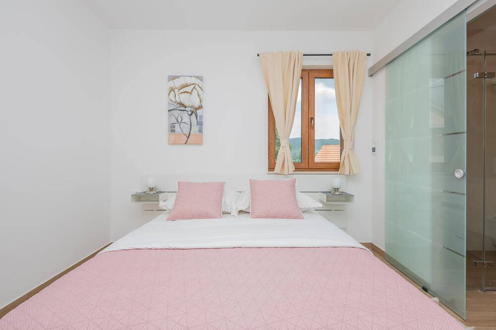 Lovely home in Vrgorac with Wifi in Makarska Riviera