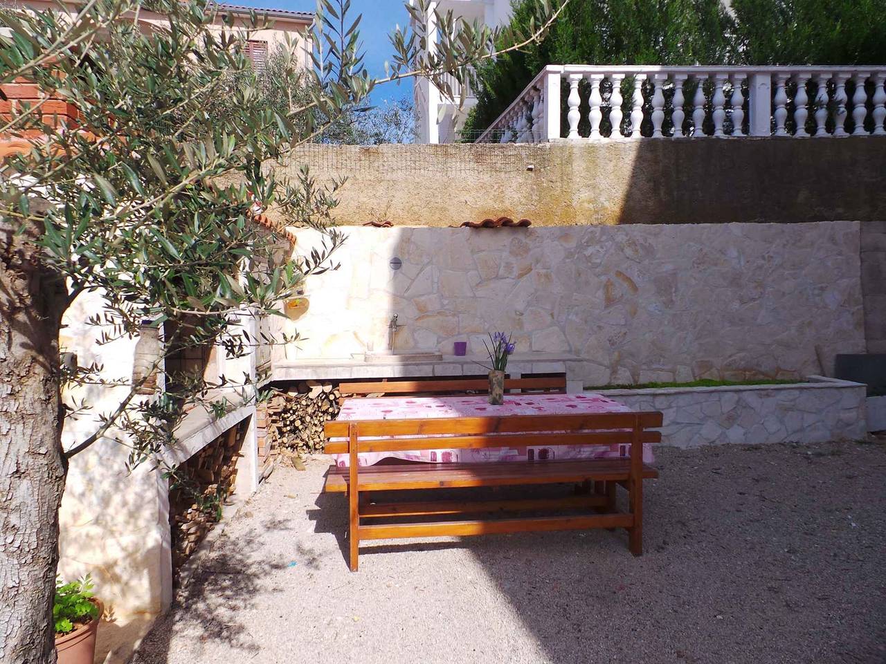 Ganzes Studio, Studio mit Terrasse und Klimaanlage  in Kornic, Krk