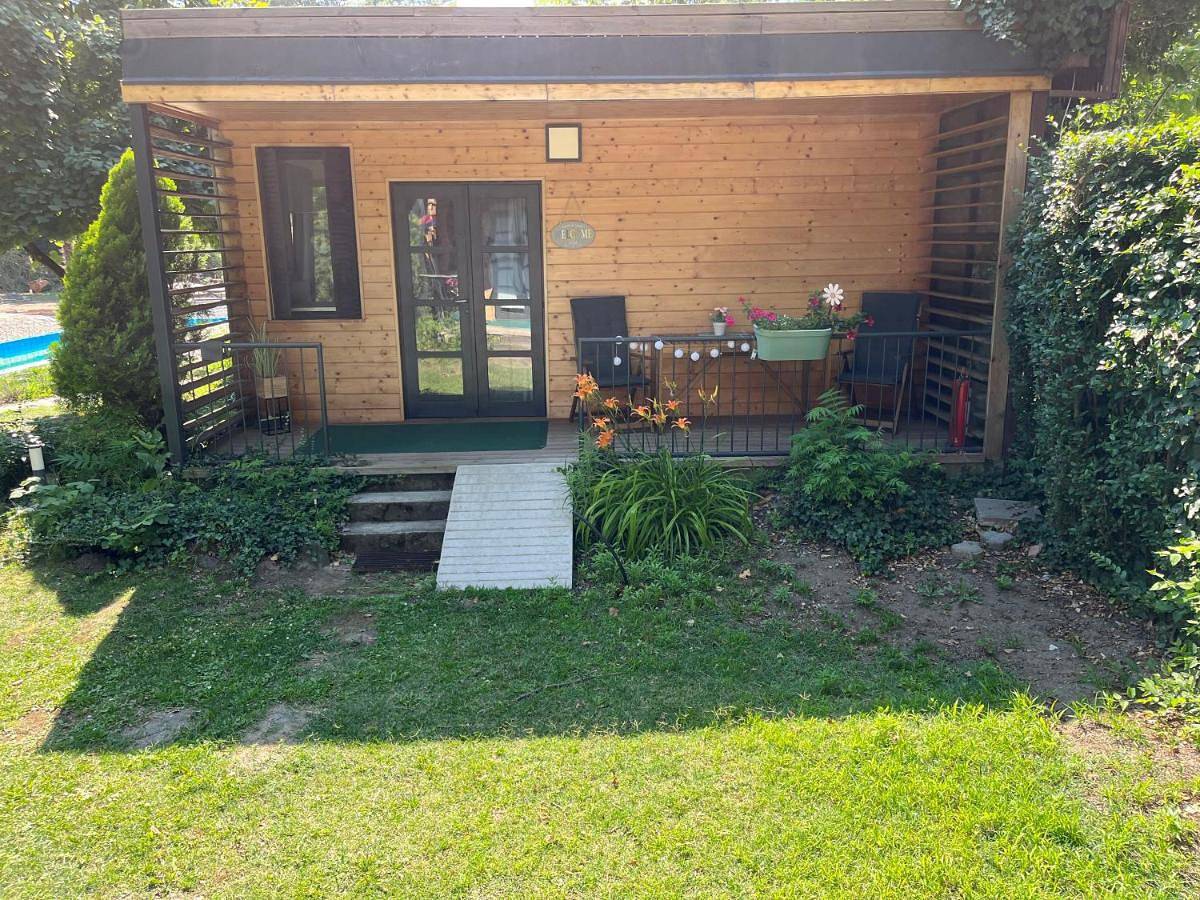 Málna Privát Nyaraló in Balatonlelle, Plattensee Südufer