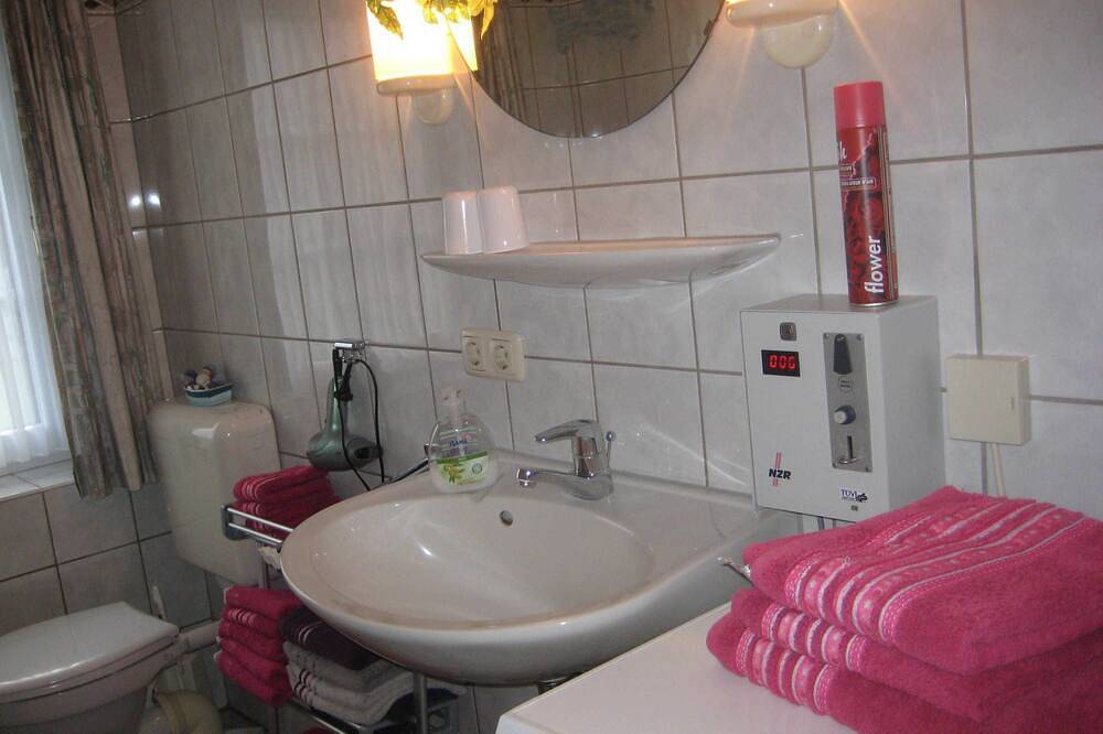 Ganze Wohnung, 1 - - - Eg 2-Raum (Bc.a2) - Barlt - Ferienhaus Bärbel in Barlt, Sankt Michaelisdonn und Umgebung