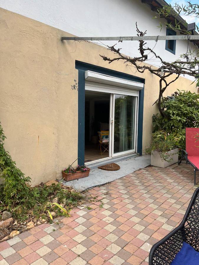 Chambre d’hôte pour 2 personnes, avec piscine ainsi que vue et jardin à Béziers - 4