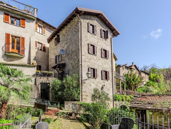 Ferienhaus für 6 Personen, mit Seeblick und Garten sowie Terrasse in Santa Maria Rezzonico