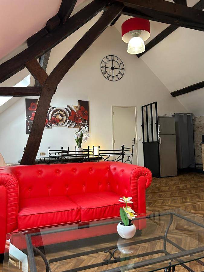 Appartement entier, Gîtes du Port, zoo et châteaux in Parpeçay, Val-Fouzon