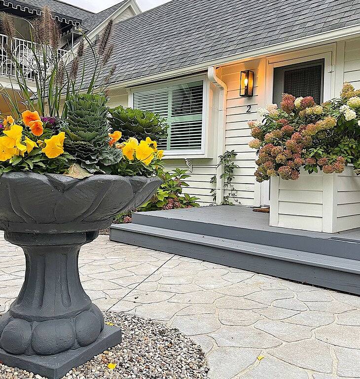 Ganze Wohnung, Luxury Downtown Cvx - The Apartment #3 in Charlevoix, Charlevoix County