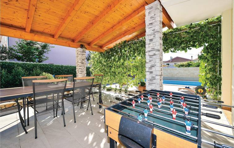 Ferienhaus für 8 Personen, mit Terrasse auf Murter - 4