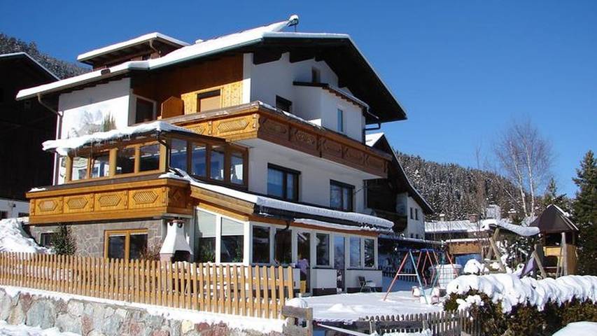 Ferienwohnung für 4 Personen, mit Garten in Wenns