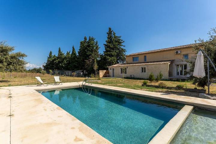 Maison de vacances pour 8 personnes, avec piscine ainsi que jardin et terrasse