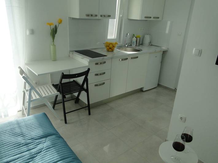 Ferienwohnung für 2 Personen, mit Seeblick und Balkon, mit Haustier in Primosten - 4