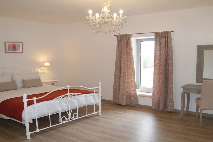 Gîte pour 2 personnes, avec jardin et terrasse à Puisseguin - 2