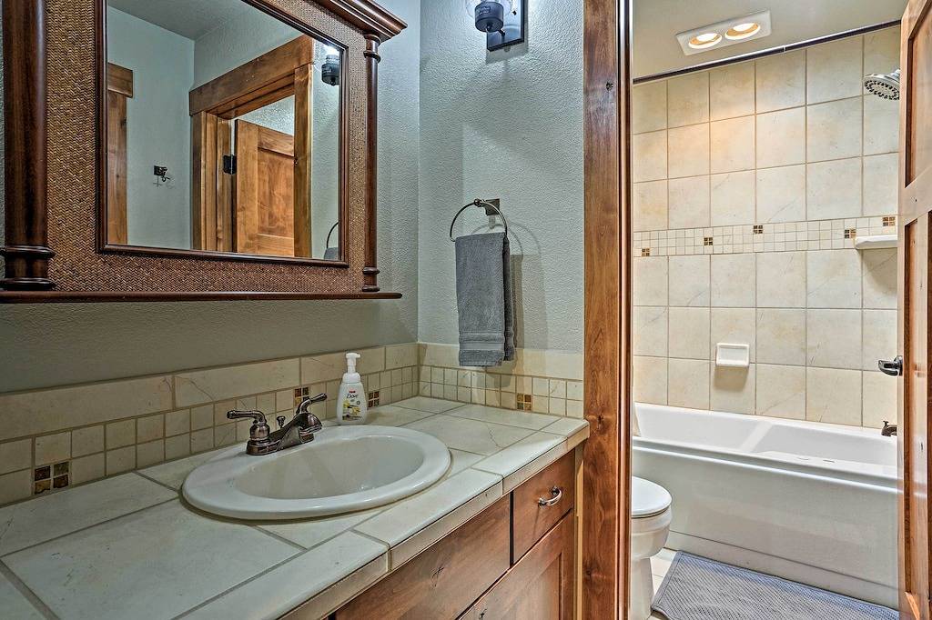 Sturgis Home w/ Private Hot Tub: Golf & Hike! in Black Hills