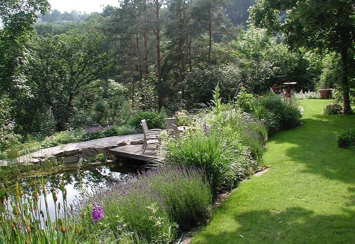 Vakantiewoning voor 4 personen, with Terras and Tuin as well as Zwembad and Uitzicht op het meer in Nahe (Palts)