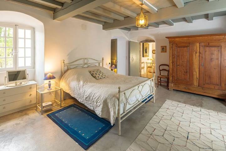 Gîte pour 6 personnes, avec terrasse et jardin, animaux acceptés à Orthoux-Sérignac-Quilhan - 4