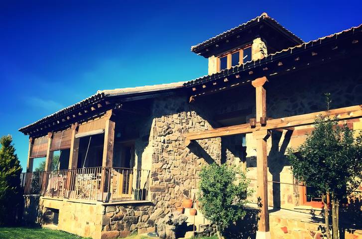 Casa rural para 15 personas, con jardín y balcón, Se admiten mascotas en Comarca de Sepúlveda - 3