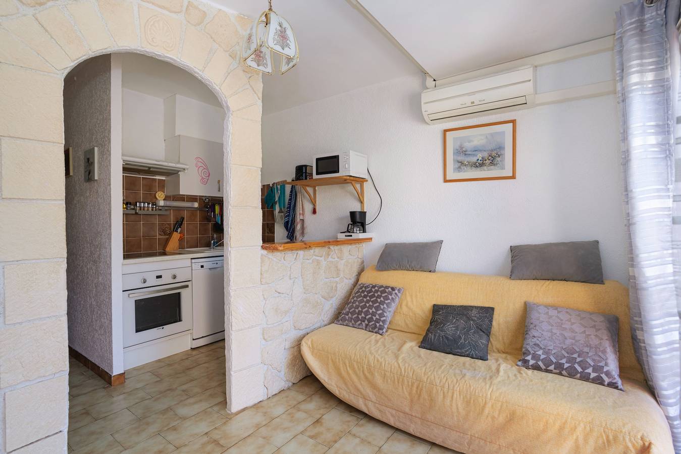 Ganze Wohnung, Appartement 'Le Mieukerien – Nähe Réserve Africaine, 200 m zum Strand' in Port-la-Nouvelle, Mittelmeerküste (Frankreich)