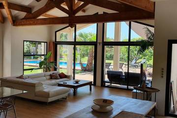 Gîte pour 6 personnes, avec jardin et terrasse, animaux acceptés à Assas (Hérault)