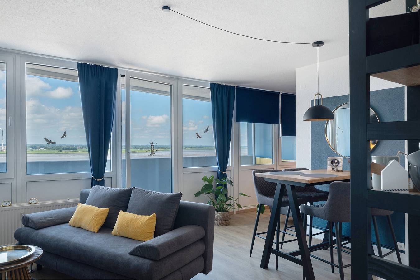 Ganze Wohnung, Ferienwohnung Clara" mit Meerblick, Balkon und Wlan in Bremerhaven-Mitte, Bremerhaven