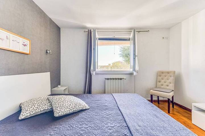 Location de vacances pour 5 personnes, avec jardin à Villemolaque - 3